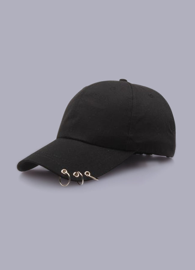 black hat with rings