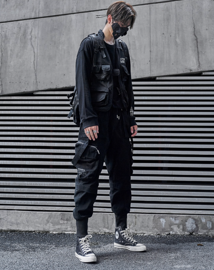 techwear cropped pants