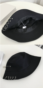 black bucket hat with rings - Vignette | OFF-WRLD