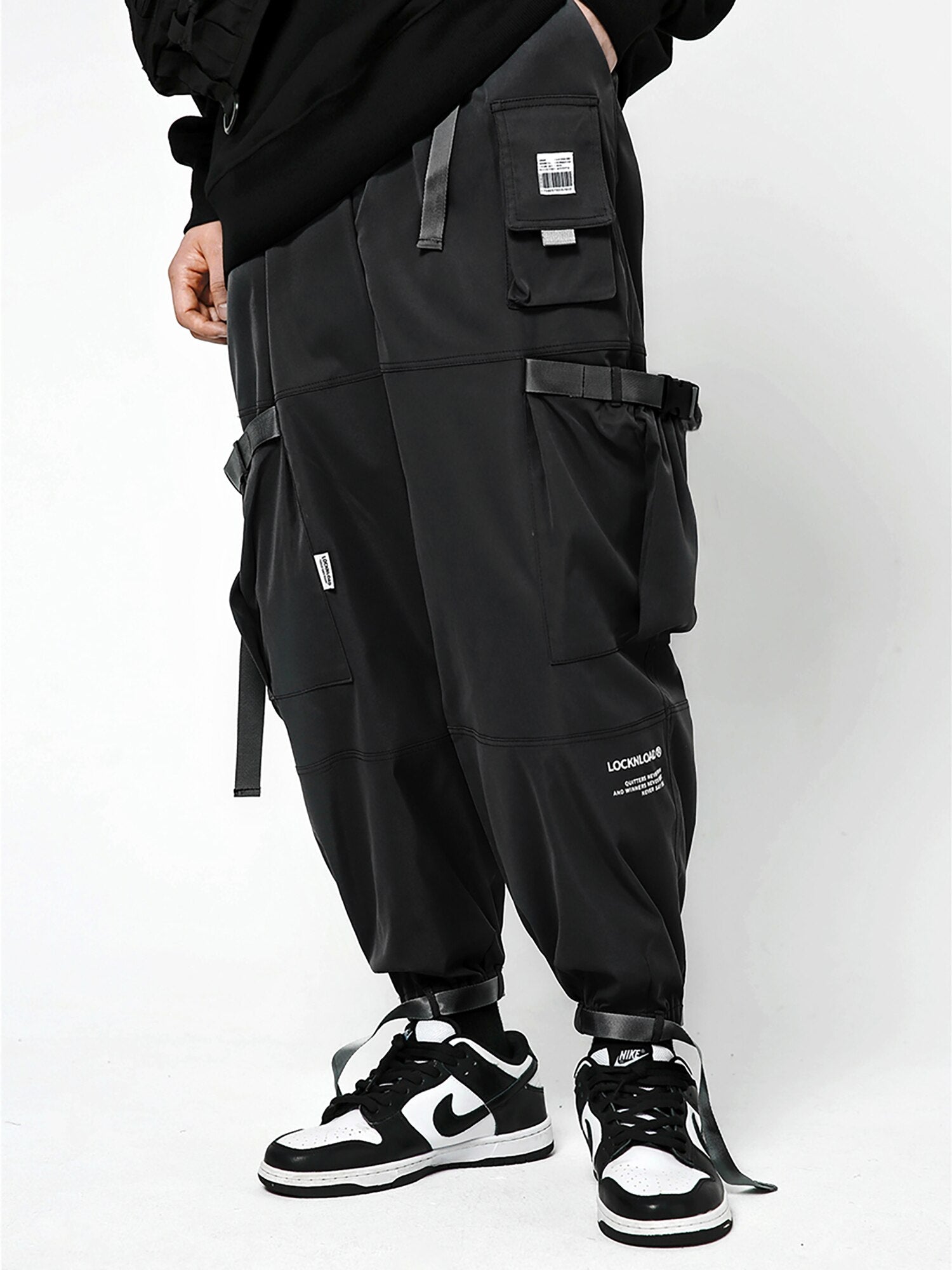 streetwear baggy pants